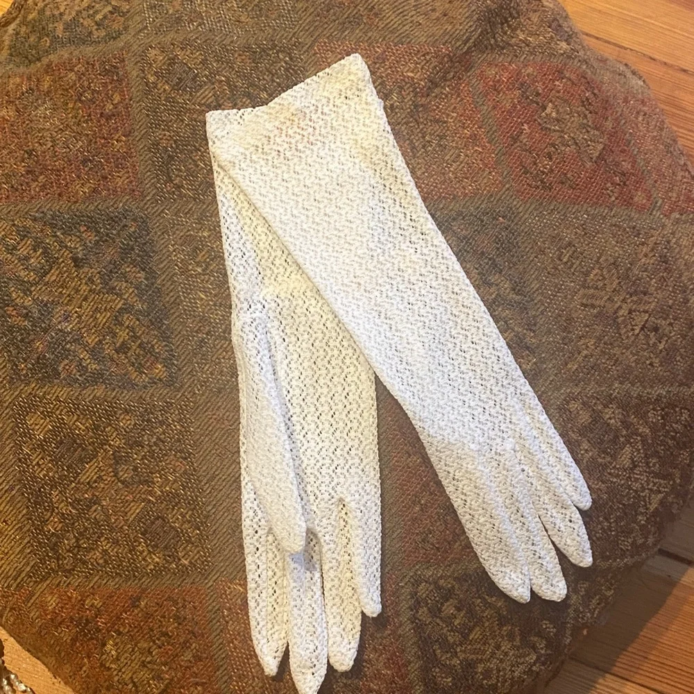 Vintage 50s 60s White Crochet Opera Gloves made in Japan new old stock